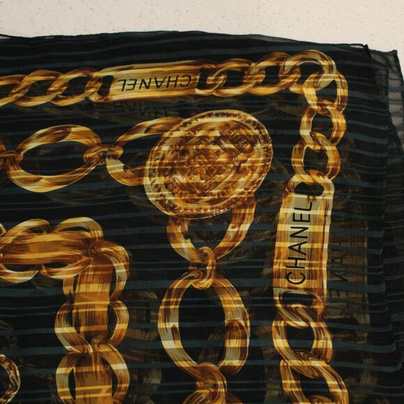 Vintage Chanel Scarf Silk Chain Print Green Square 90s Old Money 36x36 - Picture 2 of 12